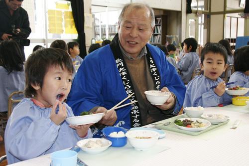 早川館長と交流しながら食べました
