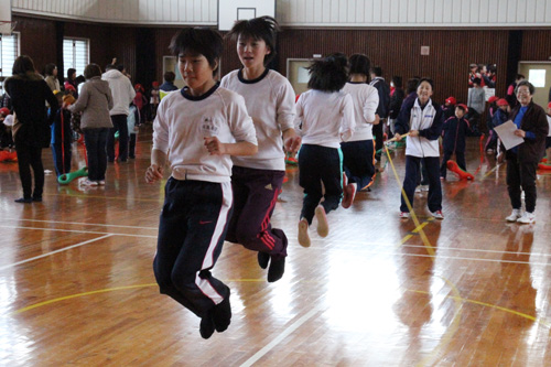 何回飛べるかチャレンジ