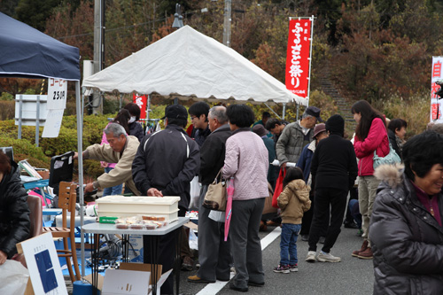 フリーマーケットや軽トラ市も出店