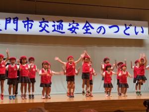深川幼稚園の合唱の様子