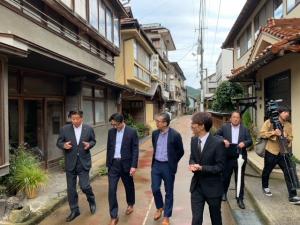 俵山温泉街視察の様子