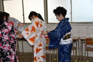 女子３