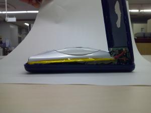 膨張したモバイルバッテリー２