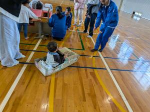 子育てひろばのようす