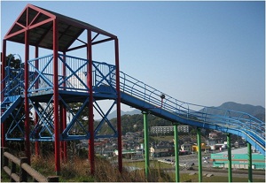 大型ローラー滑り台