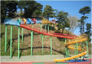 大型ローラー滑り台