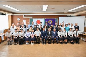 語り部の会集合写真