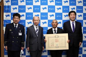山根さん
