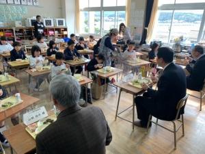 くじら給食の様子