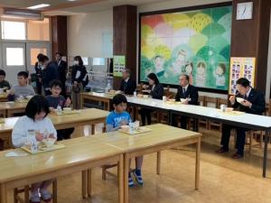給食の様子