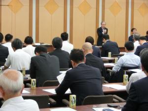 話を聞く江原市長
