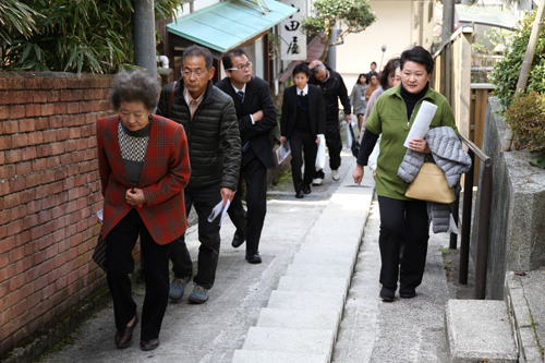 市内外から起業に意欲を持つ約30人が参加