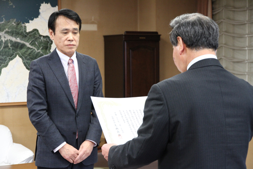 長門市観光戦略推進会議会長を退任する山本時博さん