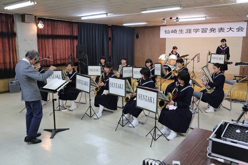仙崎中学校吹奏楽部の演奏