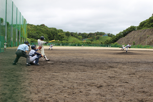 続く第2試合は長門高校と九州国際大学付属高校が対決