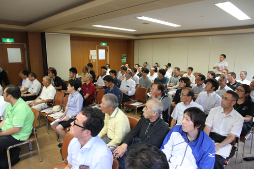 まちづくり協議会や集落支援員など約70人の市民が参加