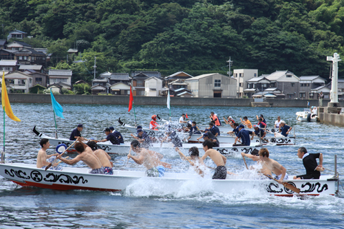 同日に行われた和船競漕大会