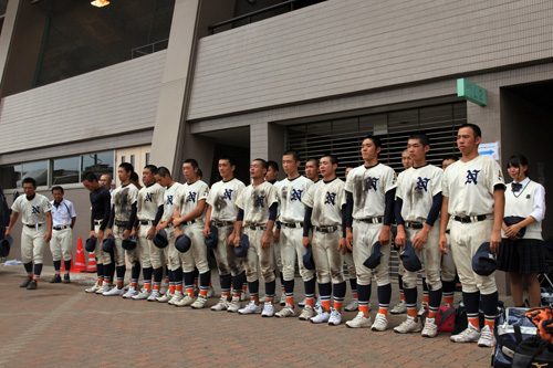 創部初のベスト4入りした長門高校野球部