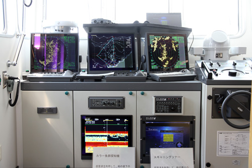 全周スキャニングソナーなど最新鋭の機器を搭載