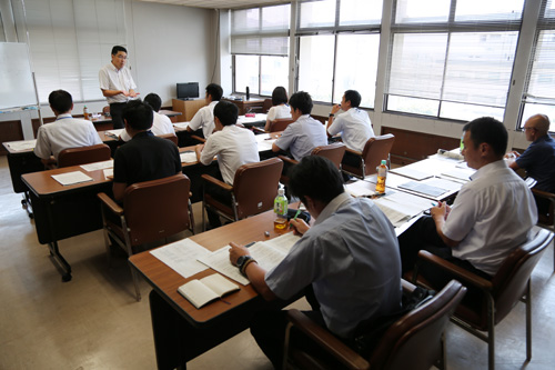 講師は山口県税務課の職員