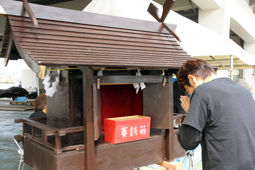 やきとり神社も会場内に設置