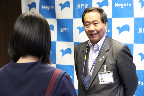 「同じ種目の仲間が集う会場で、交流も深めてきてください」と大西市長
