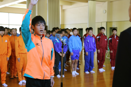 大津緑洋高校Aチームの吉田海斗さんが選手宣誓