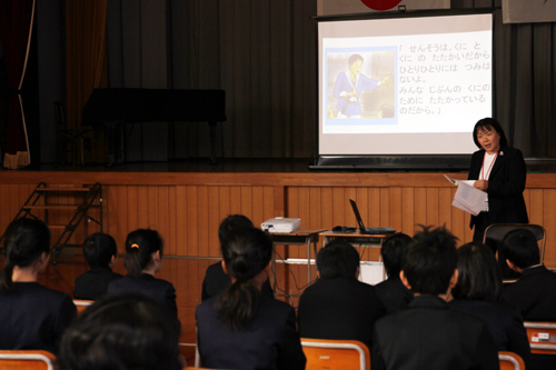 萩市三島に流れ着いたロシア人の話を題材に平和を願う心を学ぶ