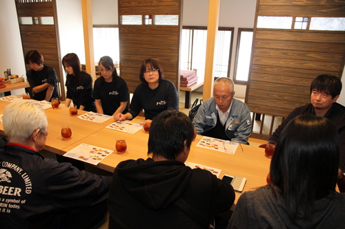 やきとり店舗、養鶏組合、観光コンベンション協会の職員が集まった