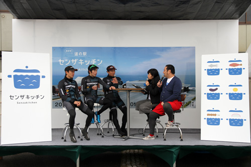 国内トップチームのシマノレーシングの監督、選手によるトークショー