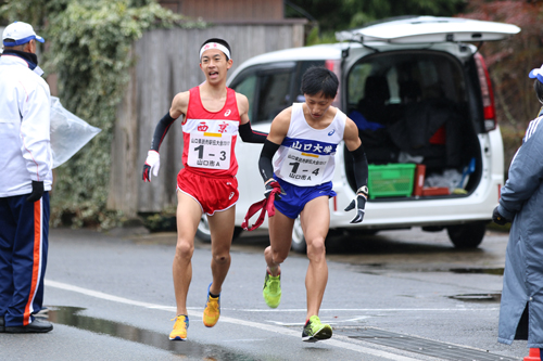 3時間35分39秒の記録で優勝した山口市Aチーム