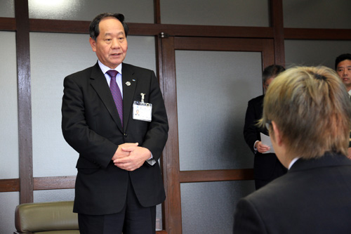 「初心を貫いて立派な自衛官になってほしい」と激励