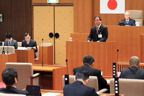 大西市長から施政方針が発表される