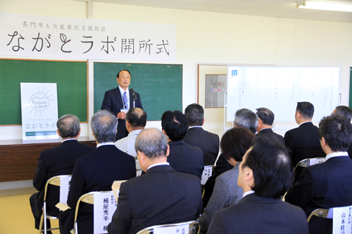 世界に通用するものをつくりたいと意気込む田邊代表理事