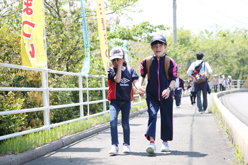 千畳敷に続く坂道を上る