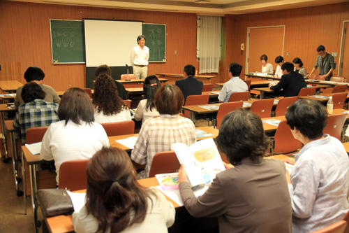 公開セミナー後、NPO法人「人と木」通常総会が行われ、事業計画などが審議された
