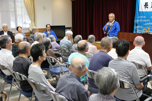 「栄養価の高い鯨肉を食べて、また元気な姿でお会いしましょう」と上田会長