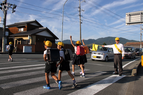 9月21日から30日まで「平成29年秋の全国交通安全運動」が実施される