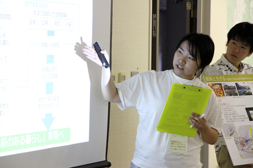 3グループに分かれ、萩焼深川窯と湯本温泉街がWinwin関係となるプランを提案