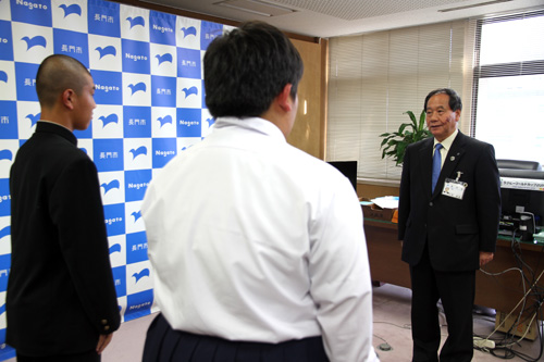 「ベストな状態でのぞみ、良い結果となることを期待しています」と大西市長