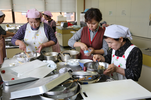 調理は長門市食生活改善推進協議会が担当