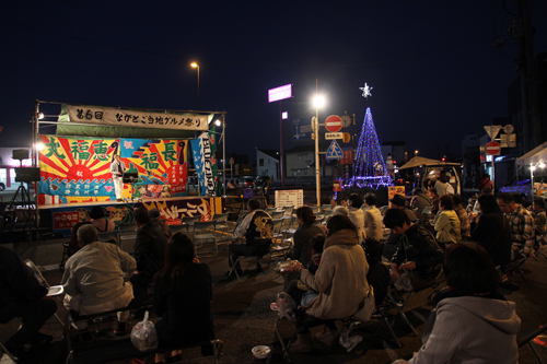 湊中央区ポケットパーク周辺を通行止めにしてイベントを開催