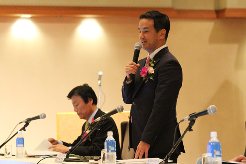 村岡県知事は「実りある会議となるように、思いを共有し、未来を切り開いていきましょう」とあいさつ