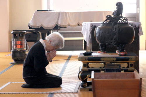みすゞさんに思いを馳せる長女のふさえさん
