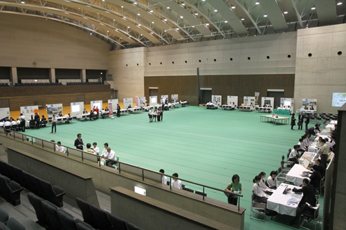 市内の企業31社がブースを設置