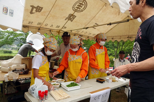 小中学生がボランティアとして活躍