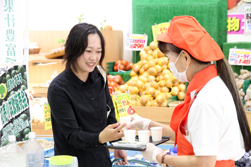 長門ゆずきちの果汁でつくったジュースの試飲会も開催