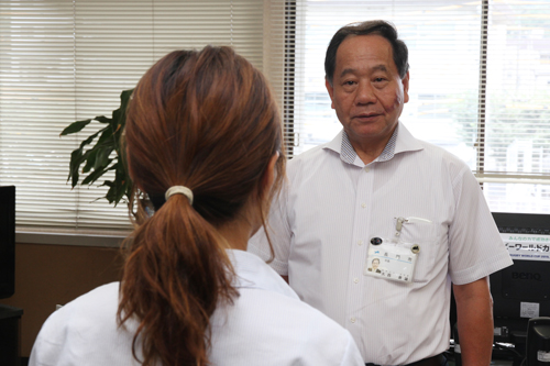 大西市長は「向津具地区を広めるためにめざましい活躍された」と称えた