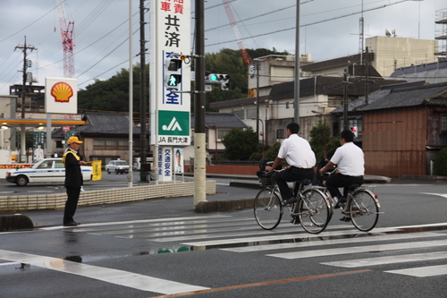 秋の全国交通安全運動は30日まで