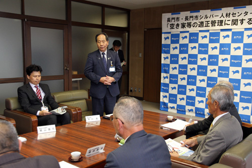 「今回の協定により管理不全の空き家が減り、空き家が有効活用できるような体制をつくりたい」と大西市長